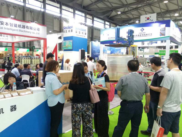 托盘缠绕包装设备