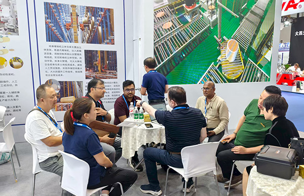 2025中国国际造纸科技展览会圆满结束！平博pinnacle体育机器引领造纸包装物流数智化升级